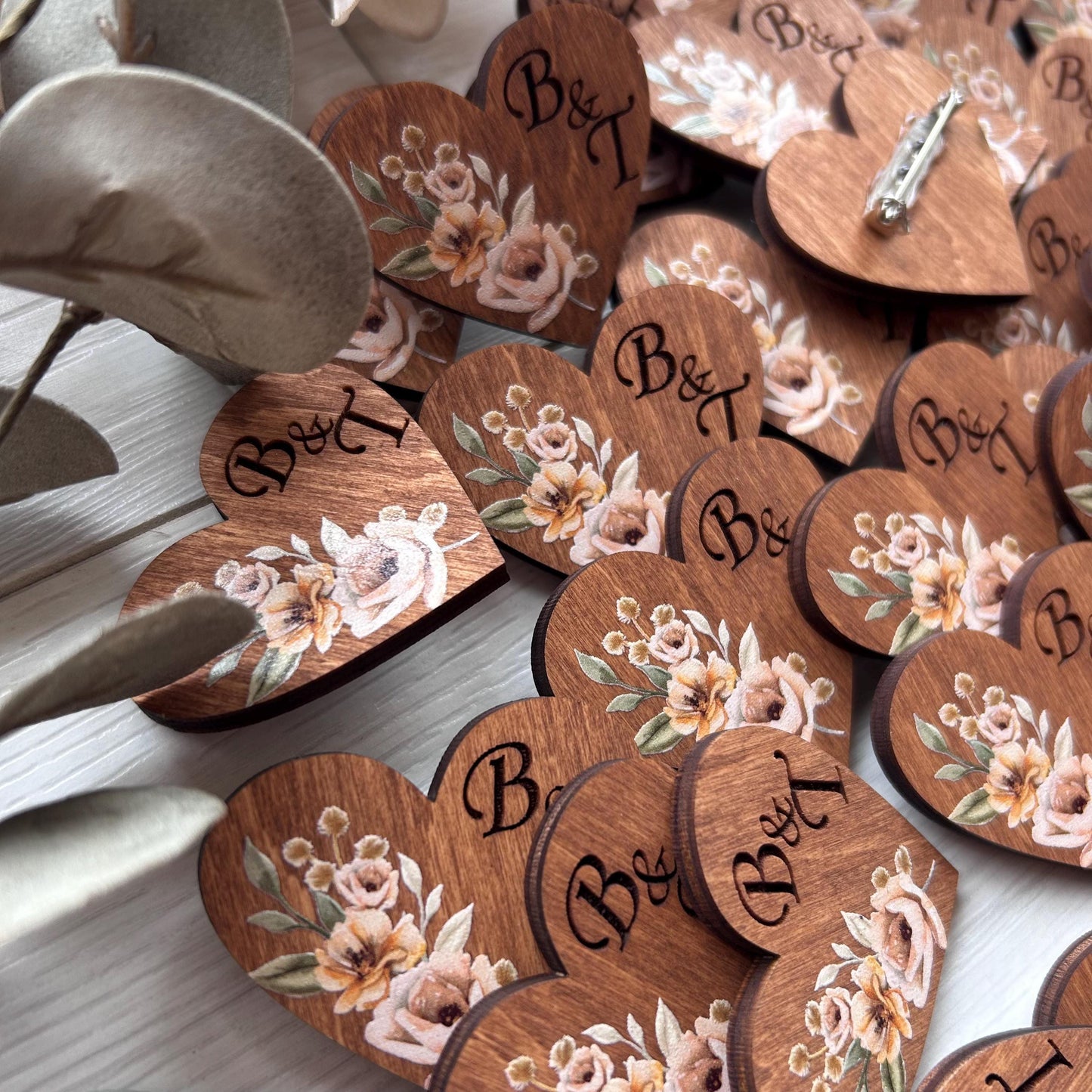 Rustic autumn wedding guests boutonnieres, wooden heart name badges, personalized name lapel pins in bulk, rust orange flowers brooch