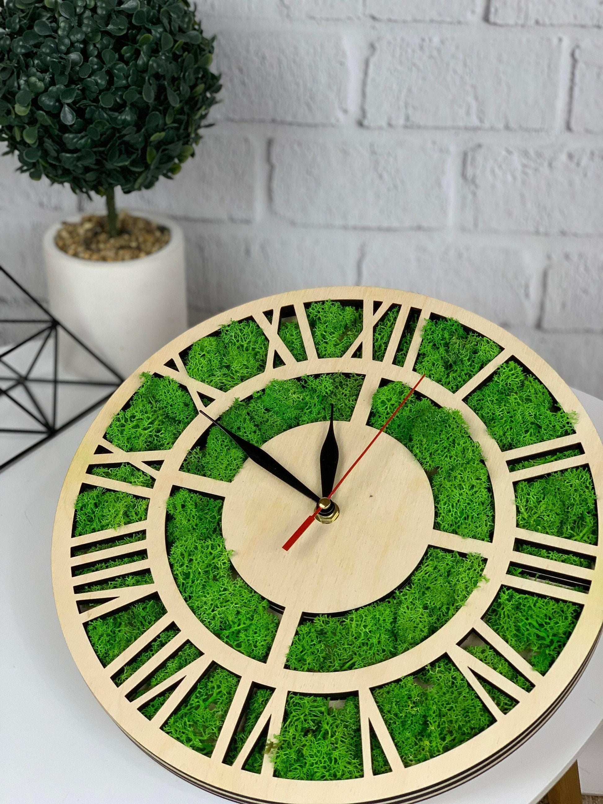 Large wall clock with moss, wood wall clock, wall moss art, rustic wood clock, minimalist clock, living room decor, housewarming gift