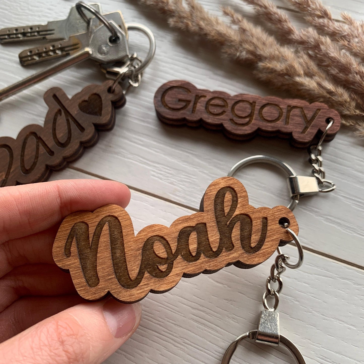 Personalized wood keyring, custom engraved word, boho wood keychain, custom personalised keyring, name engraved key chain, accessories key