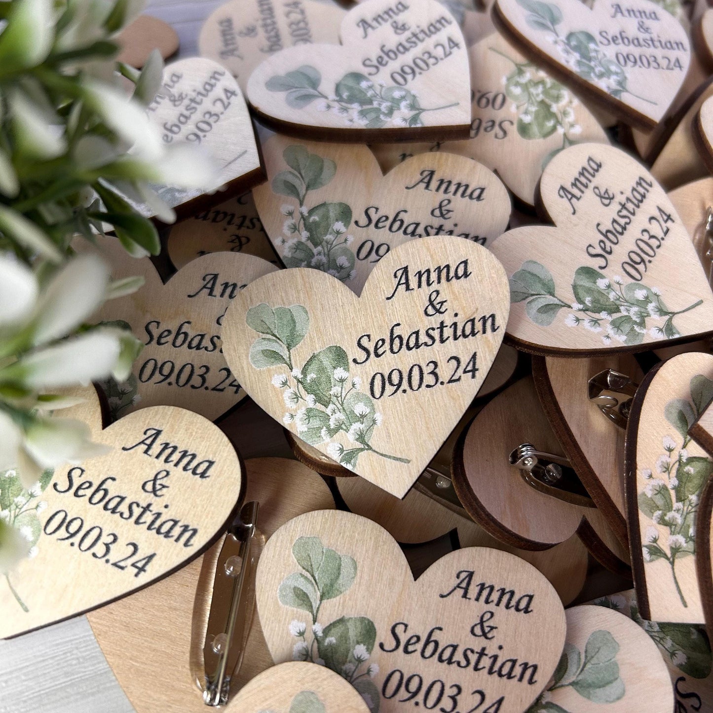 Wedding heart shaped wooden boutonnieres set, eucalyptus wedding, green rustic boutonnieres, engraved wood pins, wedding guest tag