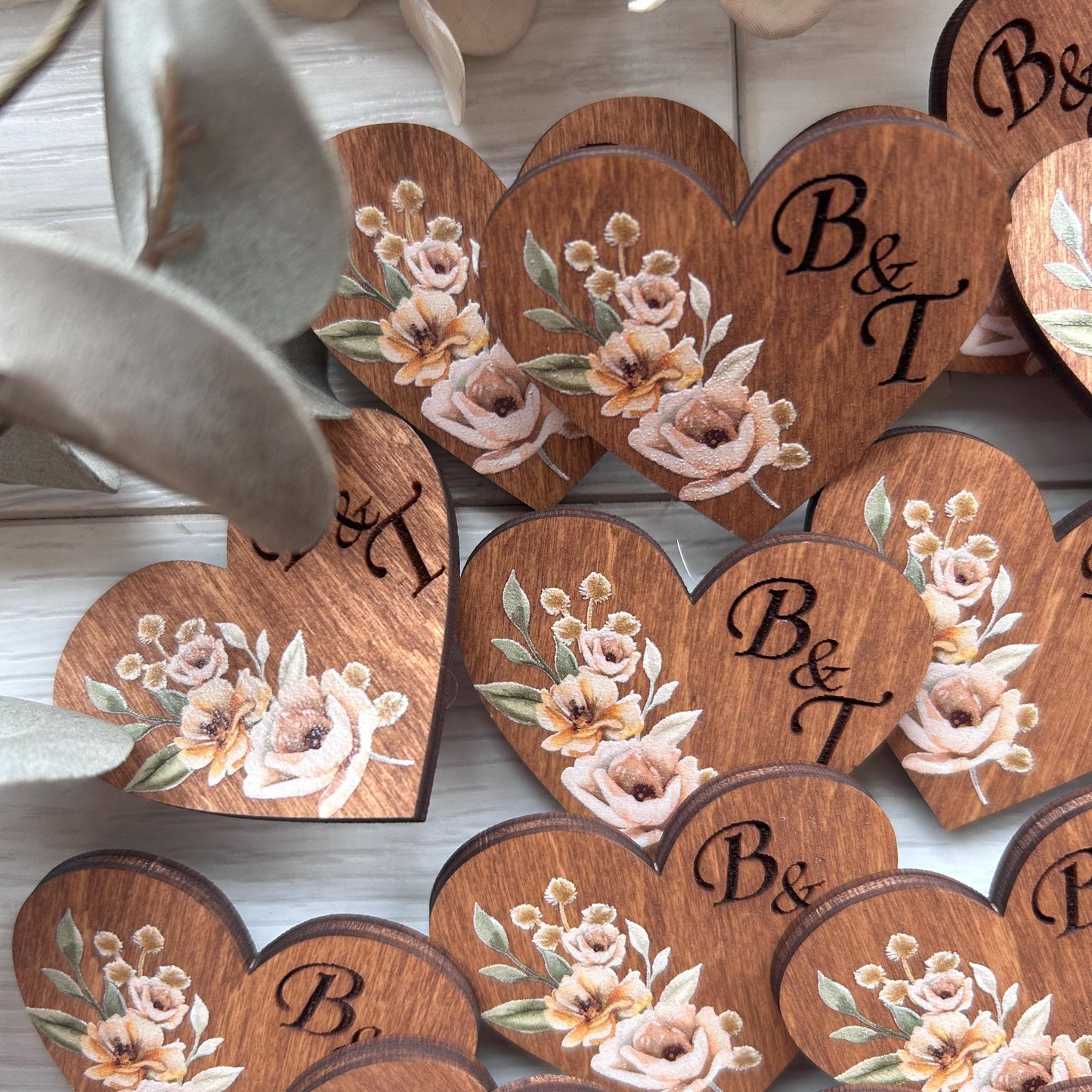 Rustic autumn wedding guests boutonnieres, wooden heart name badges, personalized name lapel pins in bulk, rust orange flowers brooch