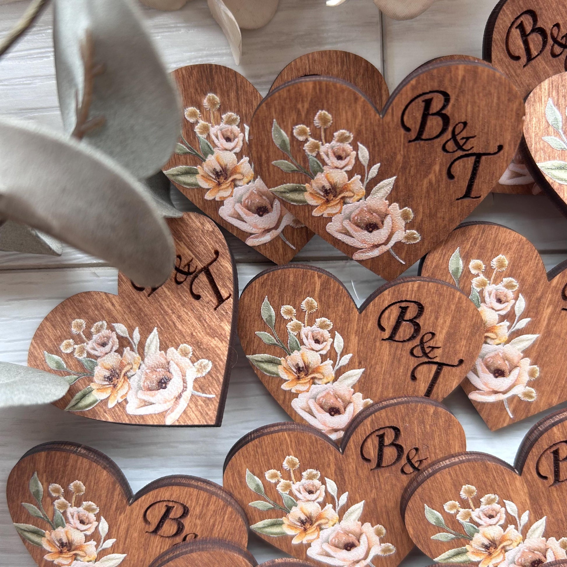 Rustic autumn wedding guests boutonnieres, wooden heart name badges, personalized name lapel pins in bulk, rust orange flowers brooch