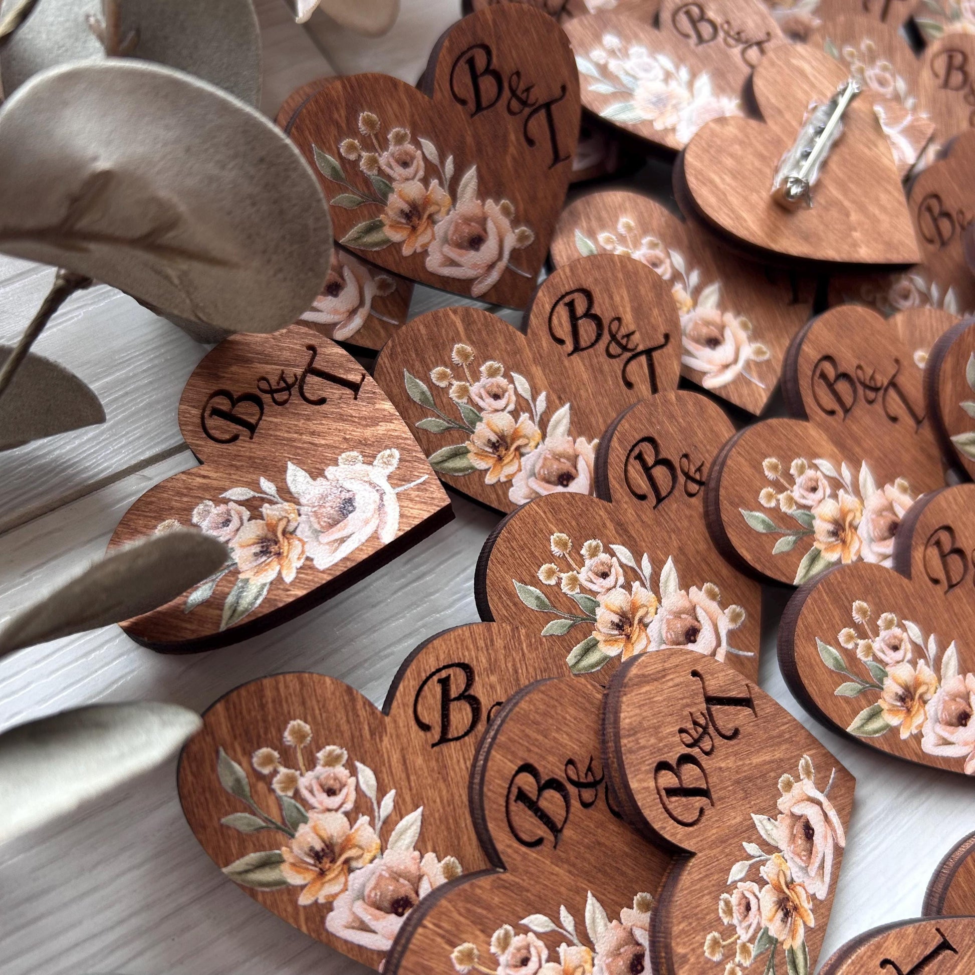 Rustic autumn wedding guests boutonnieres, wooden heart name badges, personalized name lapel pins in bulk, rust orange flowers brooch