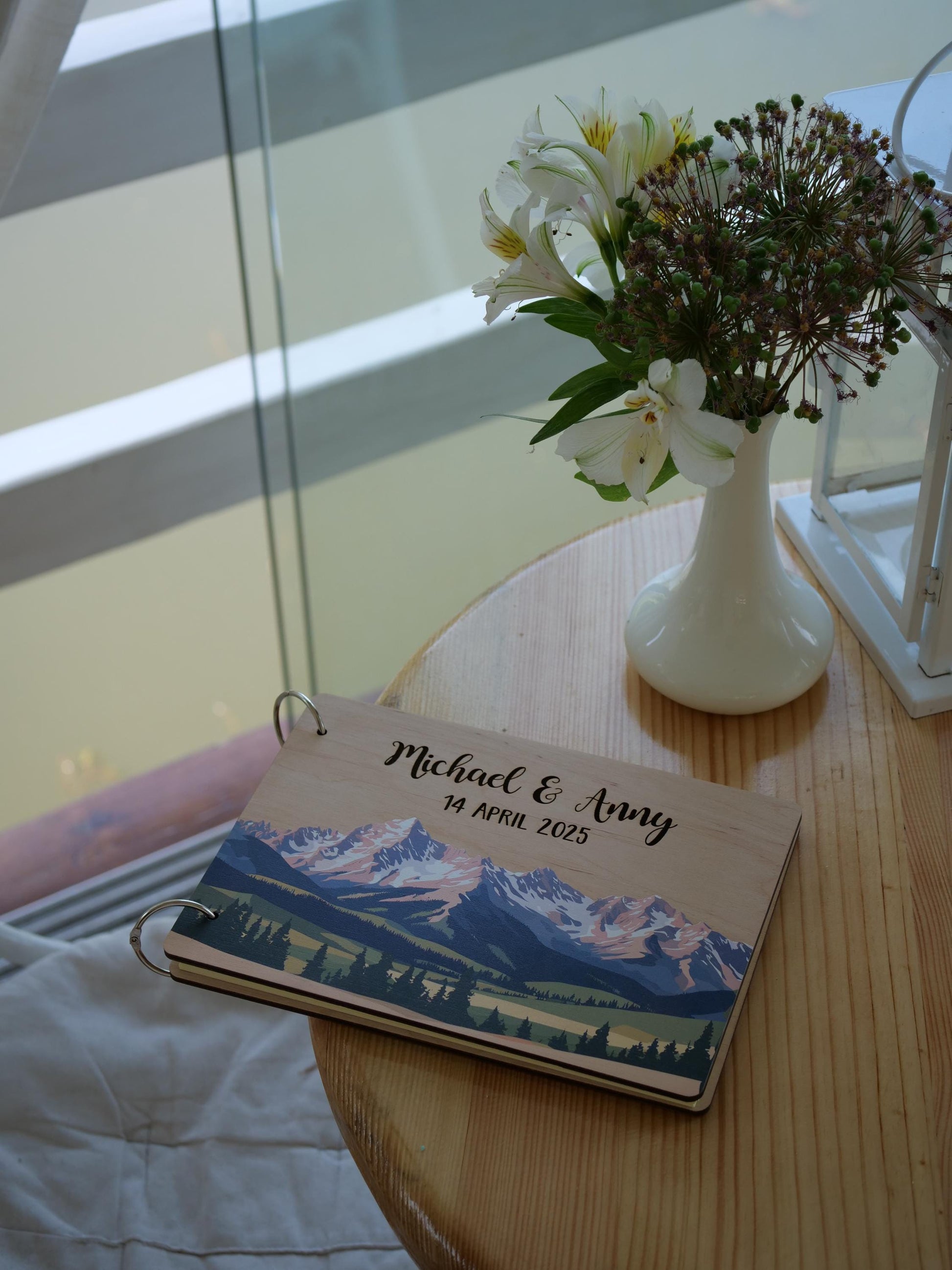 Mountain photo guestbook, photobooth guestbook, mountain photo album, guestbook mountain, boho wooden guest book, photo album wedding