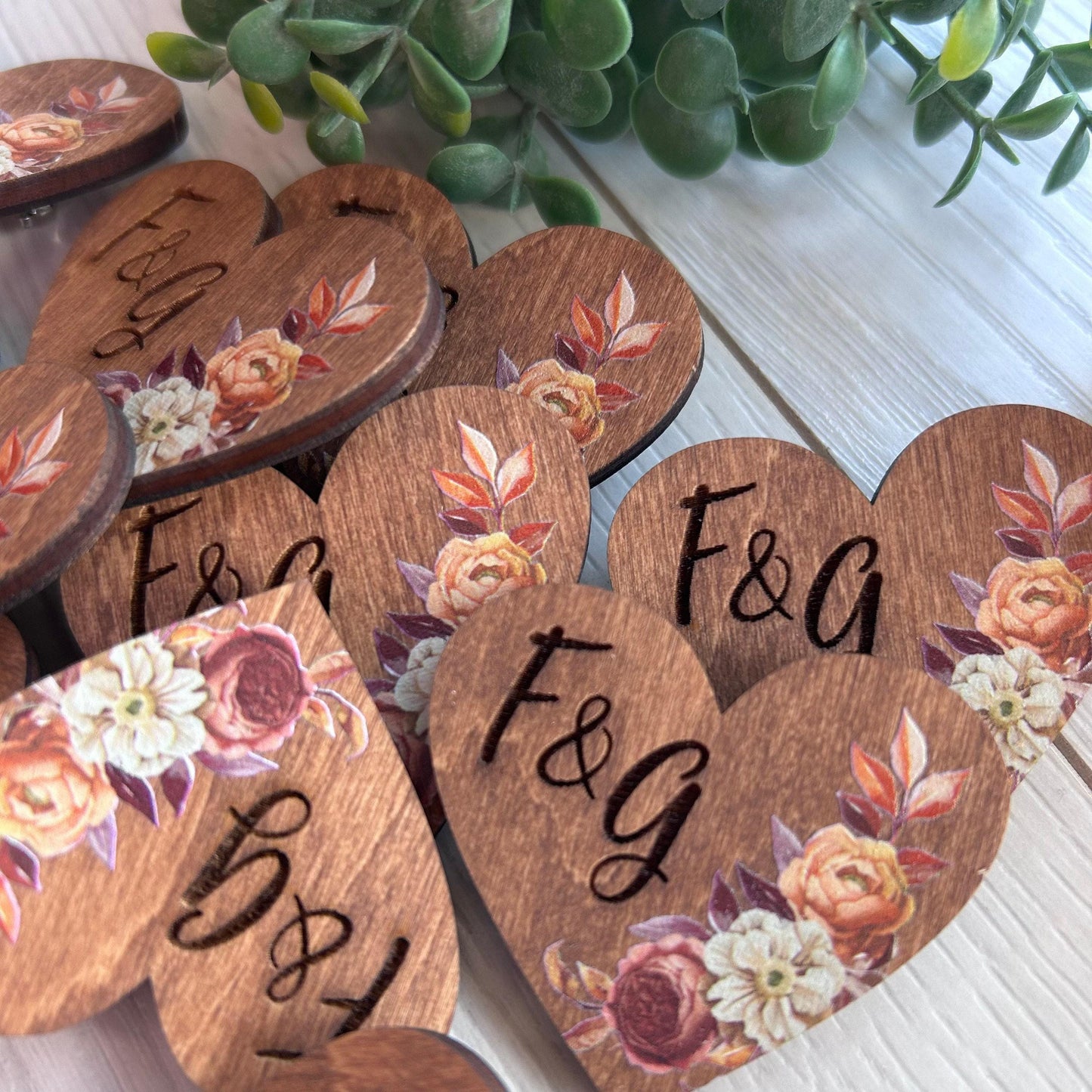 Wooden Wedding Pins, Heart Boutonniere, Wedding Favors for Guests, Personalized Guest Gift