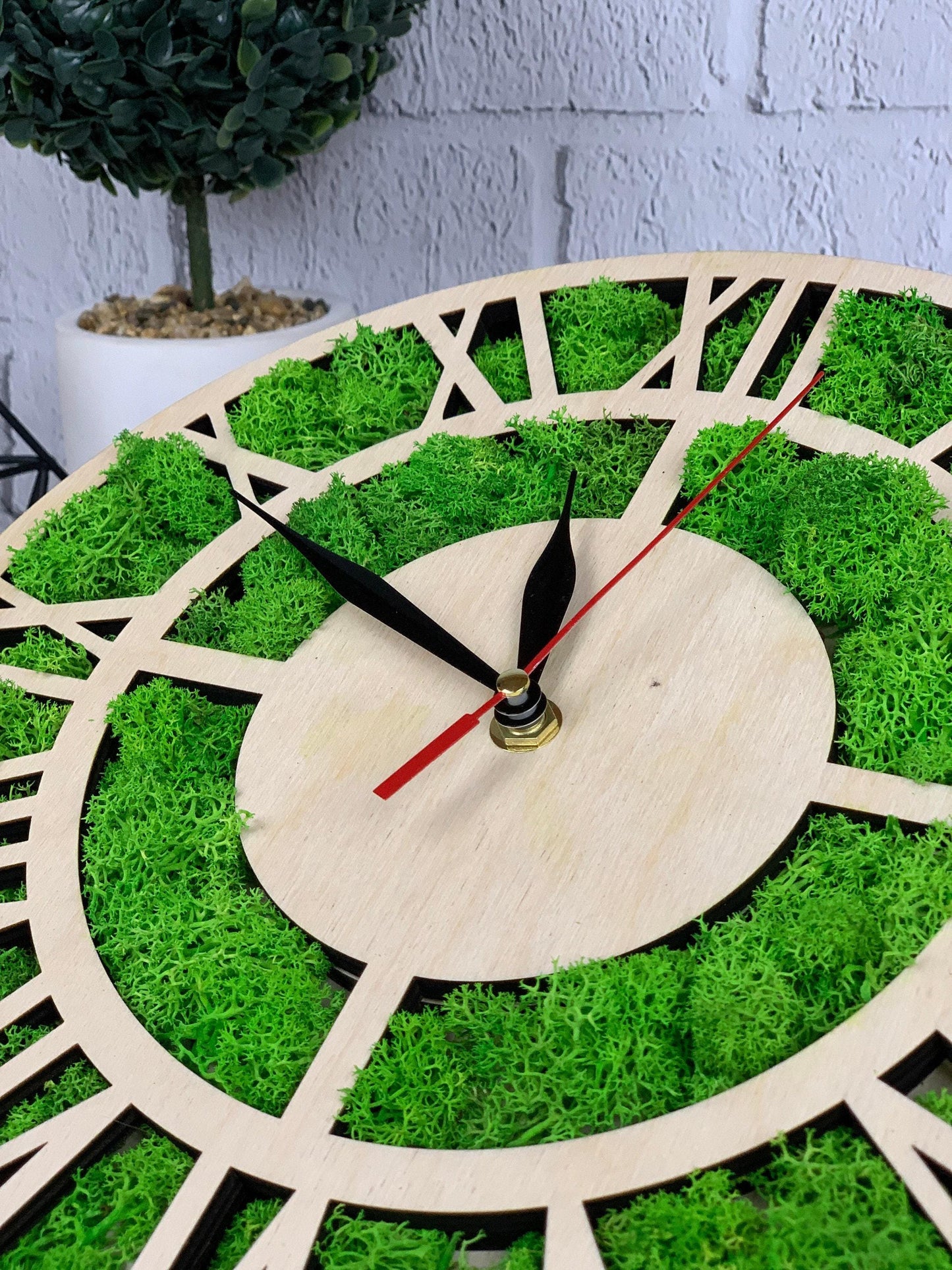 Large wall clock with moss, wood wall clock, wall moss art, rustic wood clock, minimalist clock, living room decor, housewarming gift