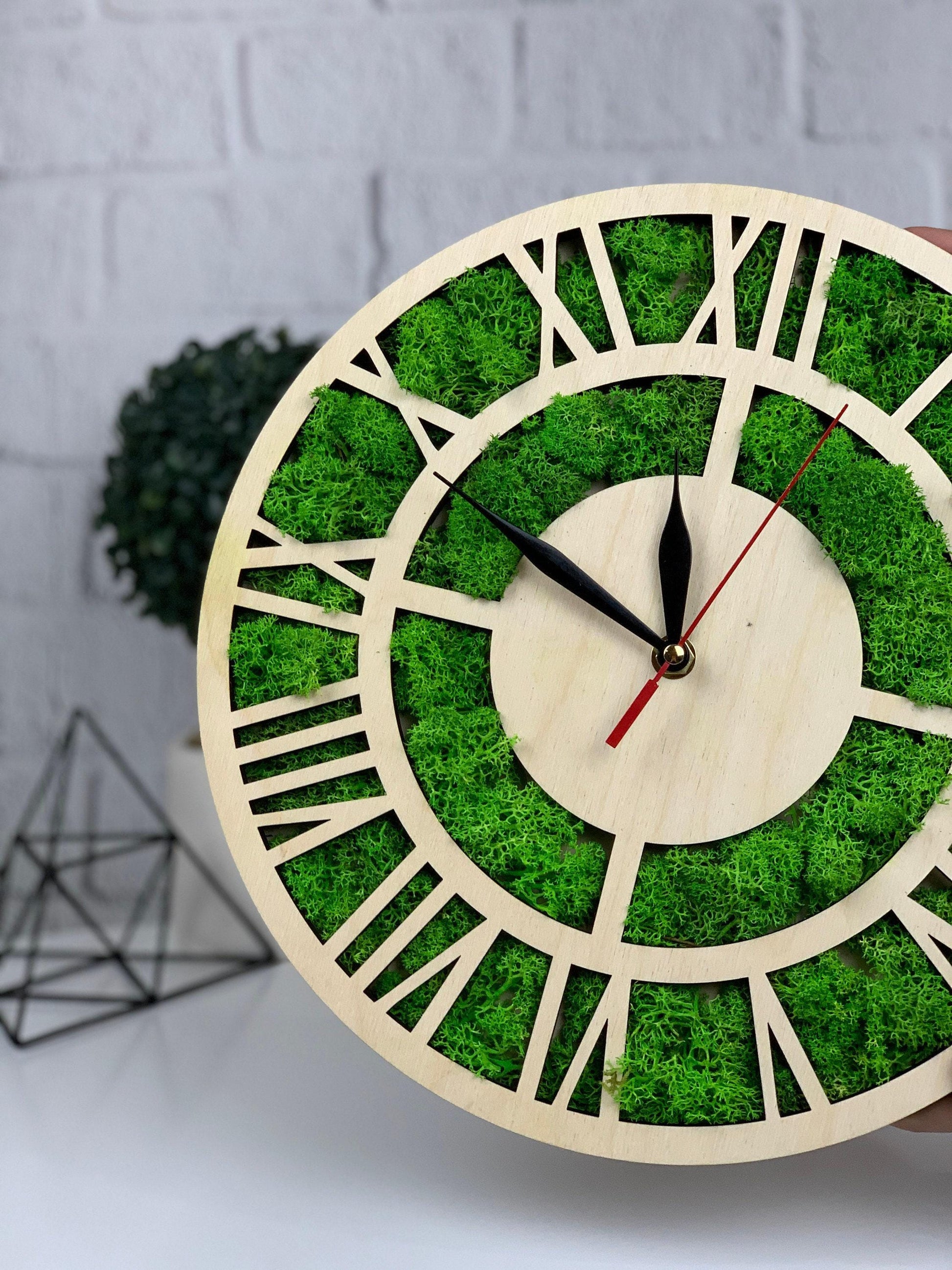 Large wall clock with moss, wood wall clock, wall moss art, rustic wood clock, minimalist clock, living room decor, housewarming gift