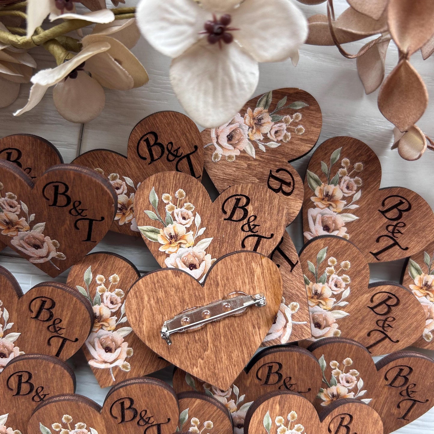 Rustic autumn wedding guests boutonnieres, wooden heart name badges, personalized name lapel pins in bulk, rust orange flowers brooch