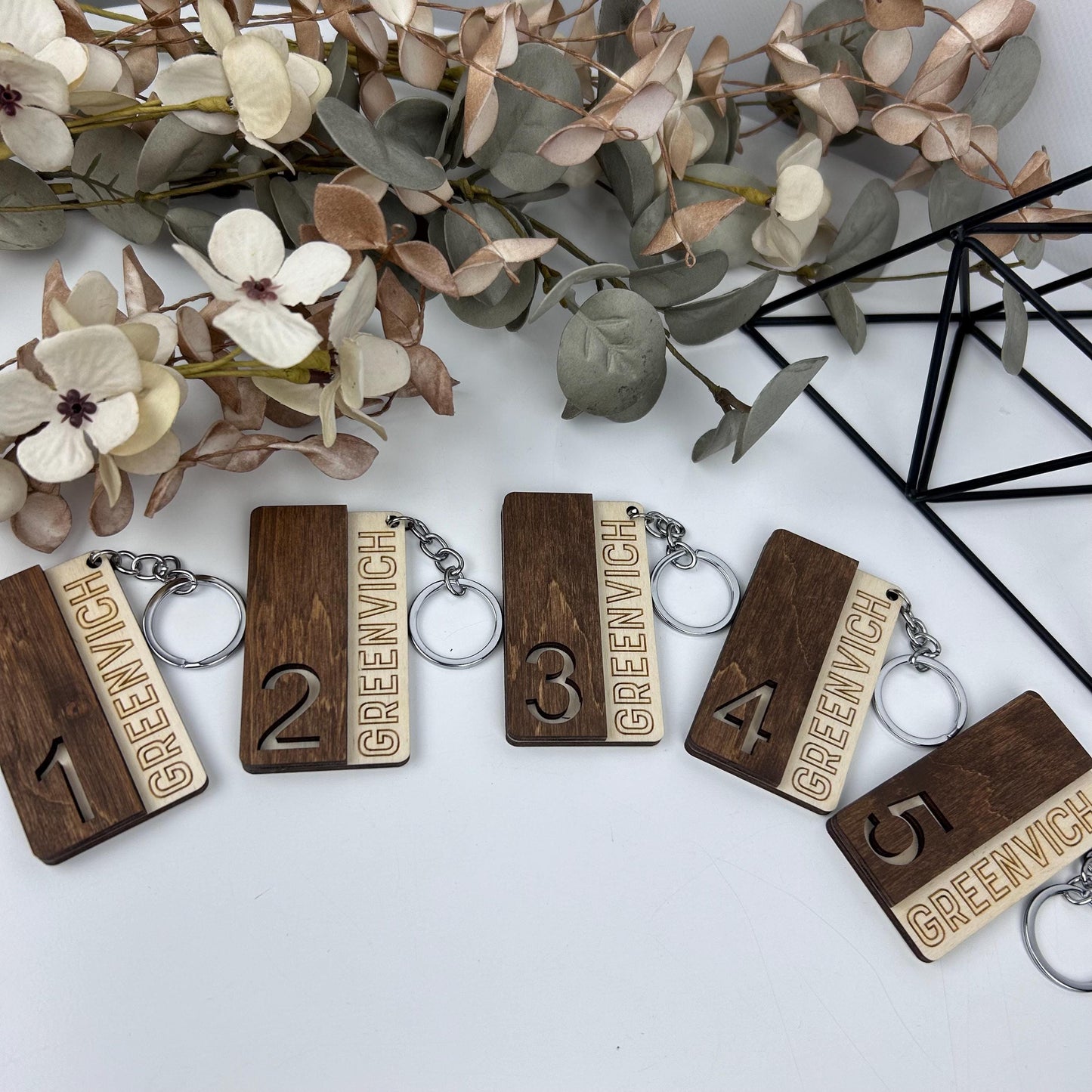 Engraved wood key, room number tag, custom logo keychain, numbers keyrings, custom hotel key tag, hotel room keychain, personalized key tag