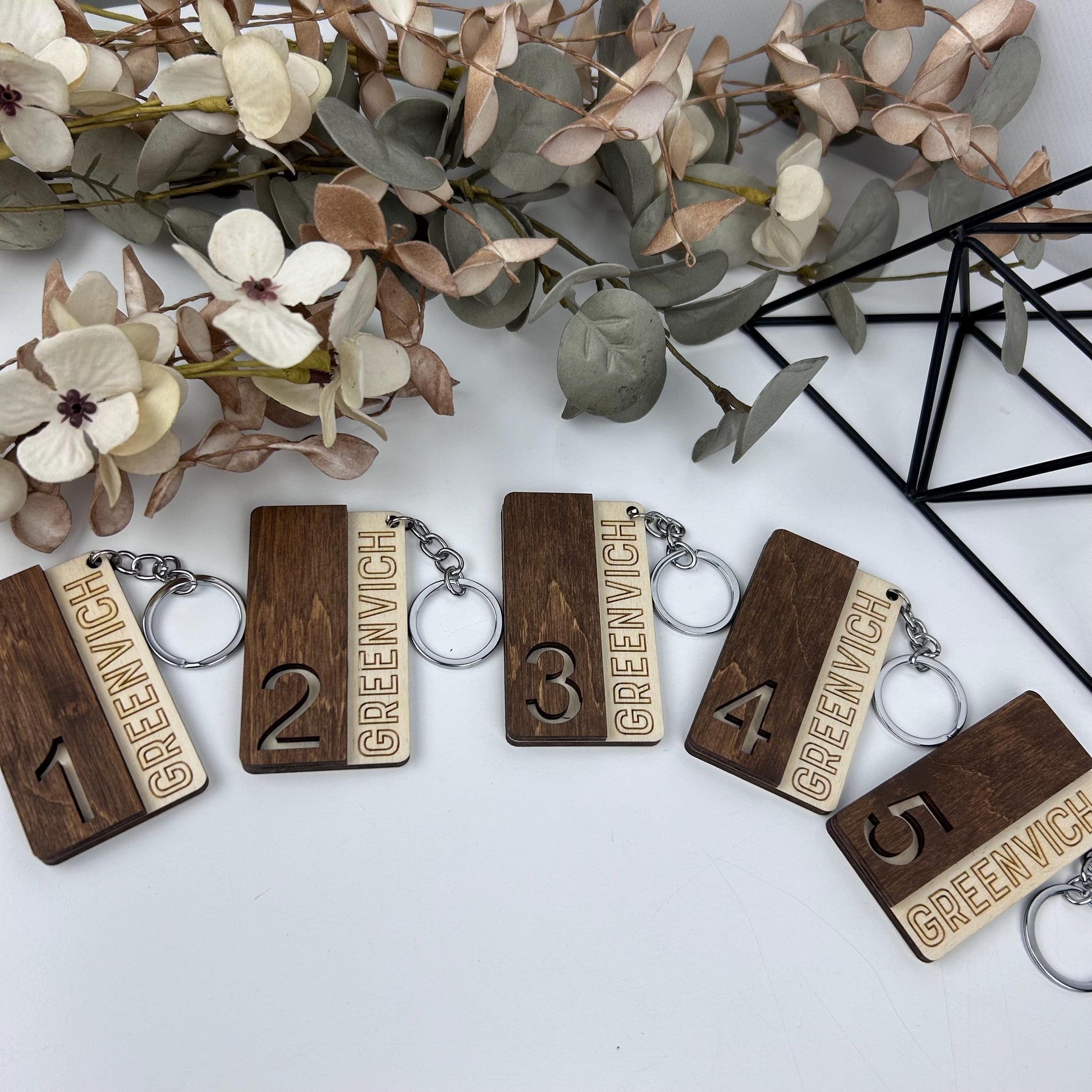 Engraved wood key, room number tag, custom logo keychain, numbers keyrings, custom hotel key tag, hotel room keychain, personalized key tag
